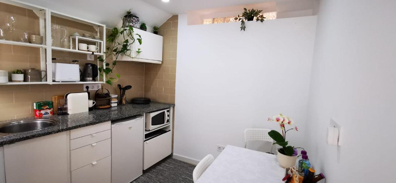 Quarto Duplo Com Kitchenette, Wc E Patio Privativo Apartment Corroios Exterior foto