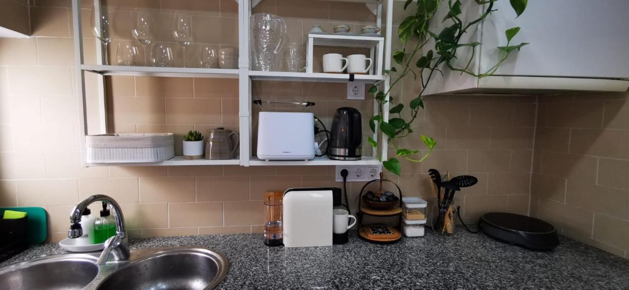Quarto Duplo Com Kitchenette, Wc E Patio Privativo Apartment Corroios Exterior foto