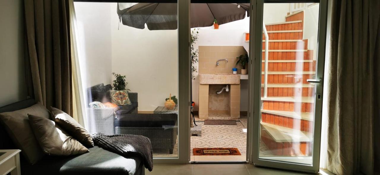 Quarto Duplo Com Kitchenette, Wc E Patio Privativo Apartment Corroios Exterior foto