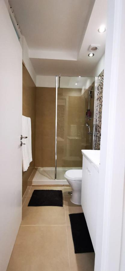 Quarto Duplo Com Kitchenette, Wc E Patio Privativo Apartment Corroios Exterior foto